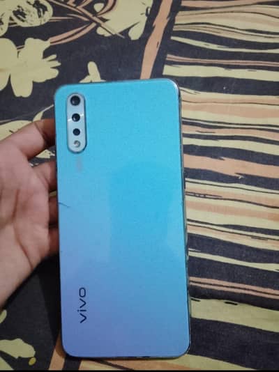 Vivo s1