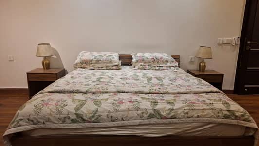 Interwood Bedroom Set | King Size Bed with Side Tables &Dressing Table
