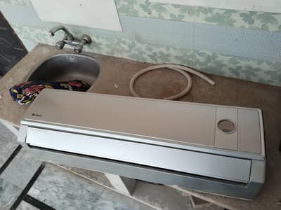 gree 1.5 ton non inverter