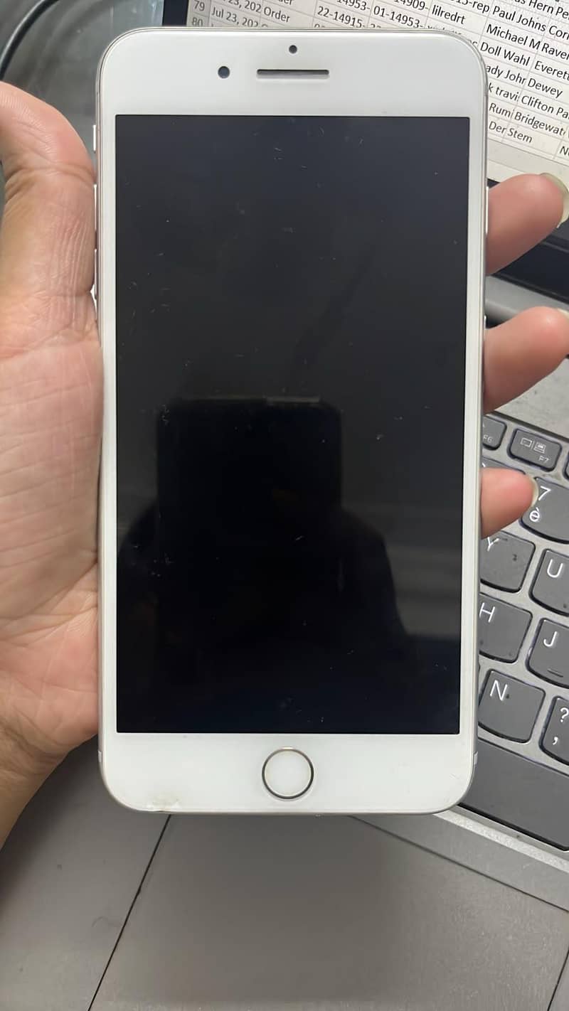 Apple iPhone 7 Plus 0