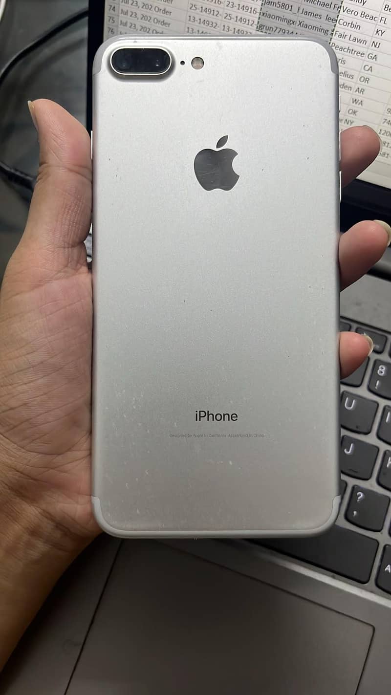 Apple iPhone 7 Plus 1