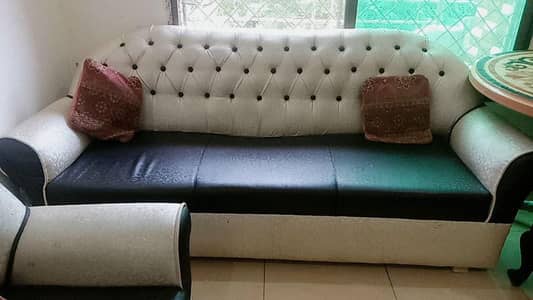 Sofa set 5 Seater for sale