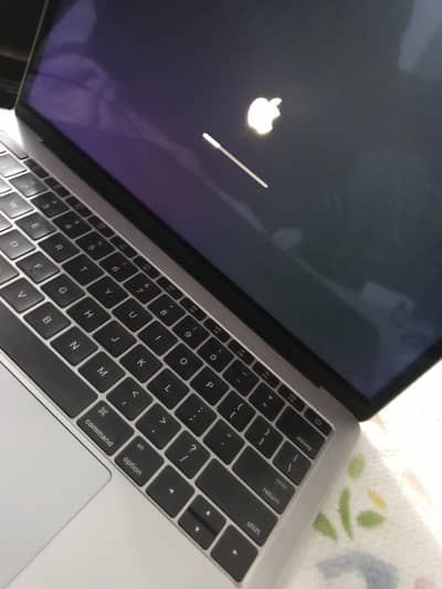 apple MacBook pro 2016