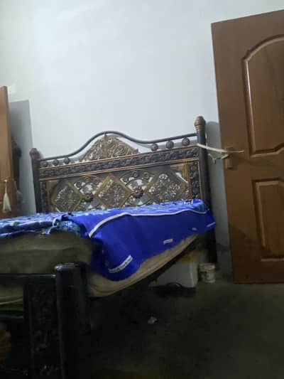 Iron king bed with spring mattress