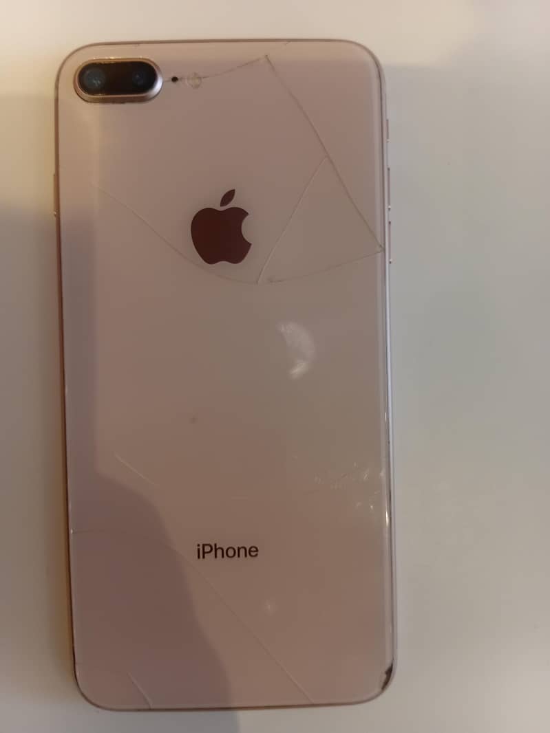 Apple iPhone 8 Plus 4