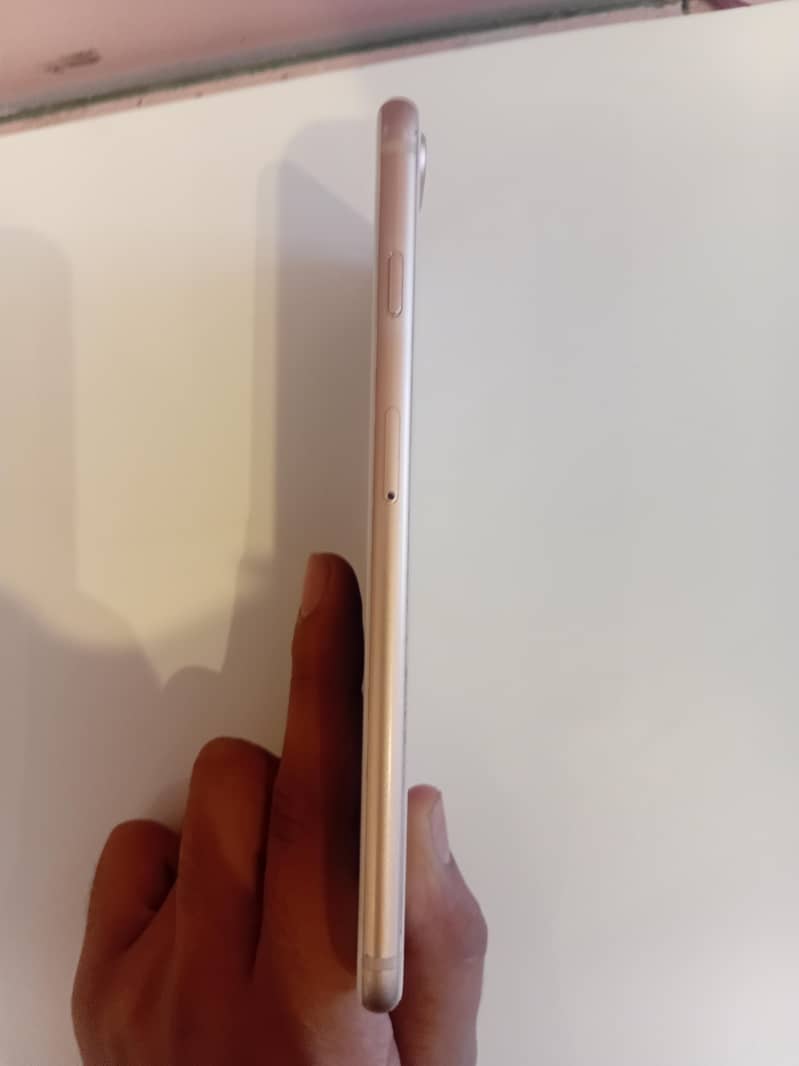 Apple iPhone 8 Plus 6