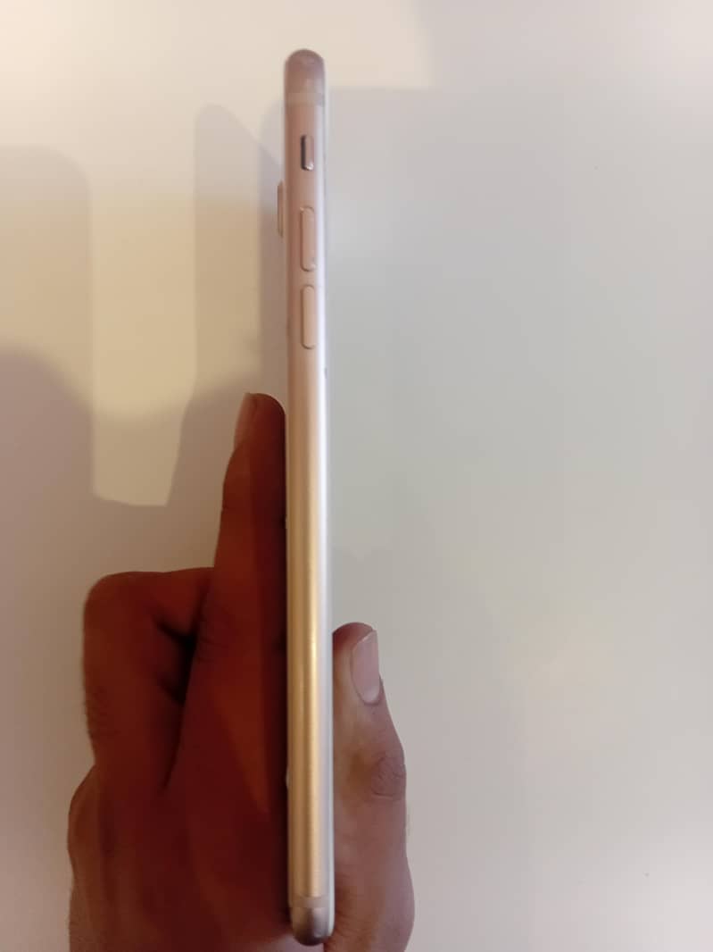 Apple iPhone 8 Plus 7