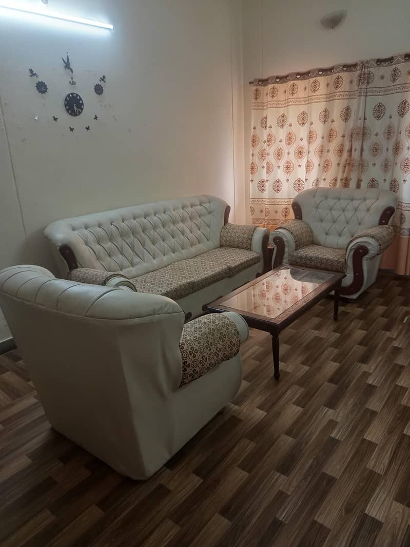 Sofa set 0