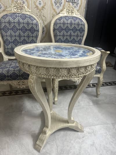 Wooden Table With Ittalian Design