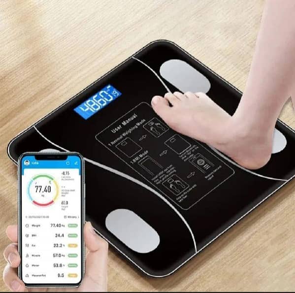 Weighing Scale Bluetooth Body Fat Escamas Smart Electronic BMI Composition Analyzer Weight Scale in Glossy Black with App Working
