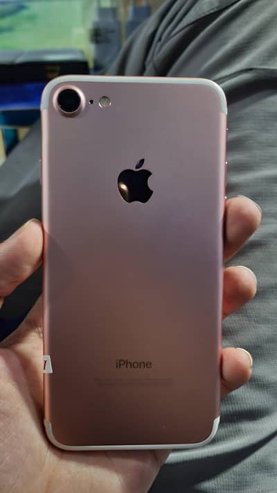 Apple iPhone 7
