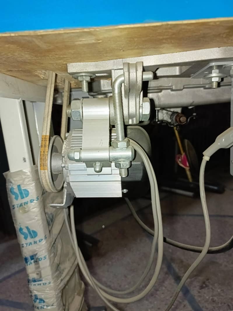 SunStar Sewing Machine 4