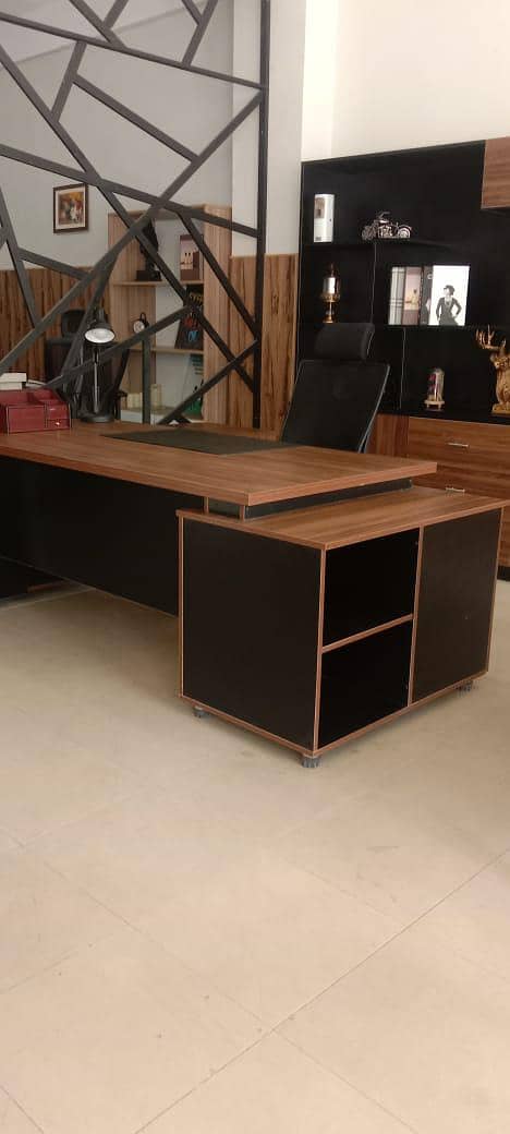 Executive table,office table,ceo table,Table with siderack 11