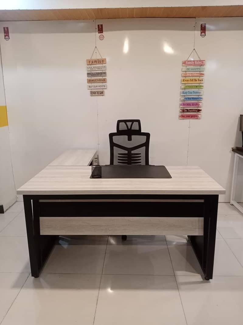 Executive table,office table,ceo table,Table with siderack 13