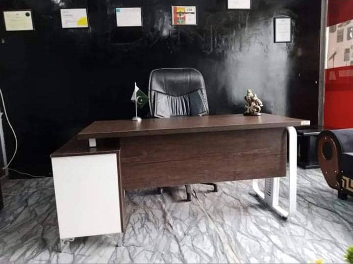 Executive table,office table,ceo table,Table with siderack 15