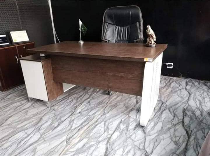 Executive table,office table,ceo table,Table with siderack 16