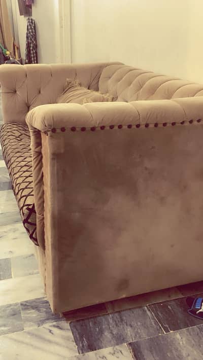 Crown 5 Seater Velvet Sofa Set Excellent Condition