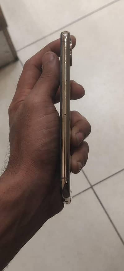 Apple iPhone XS