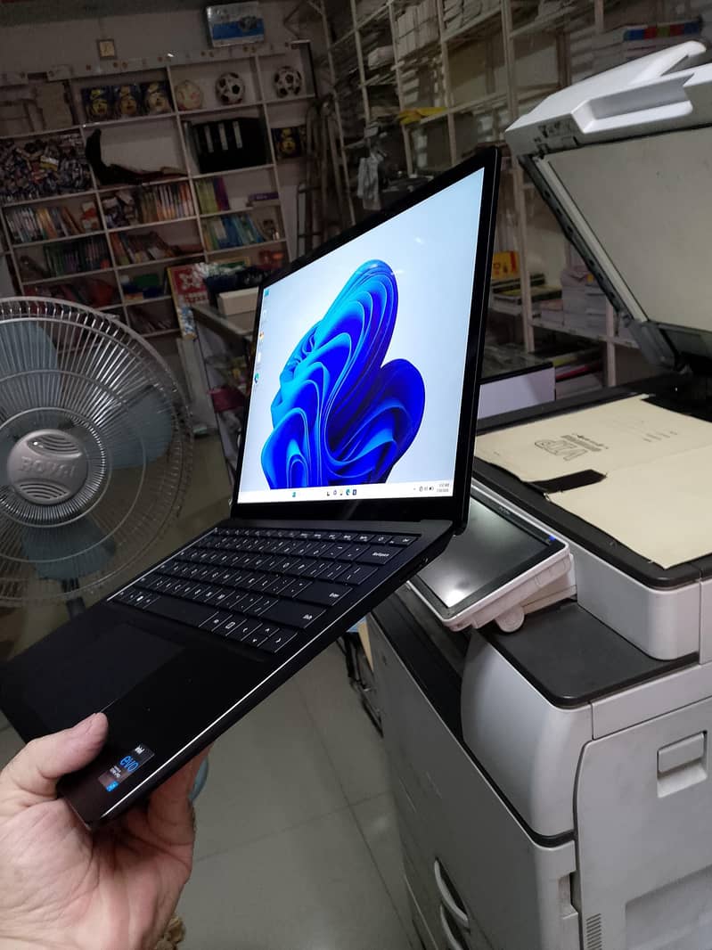 Microsoft Surface 0