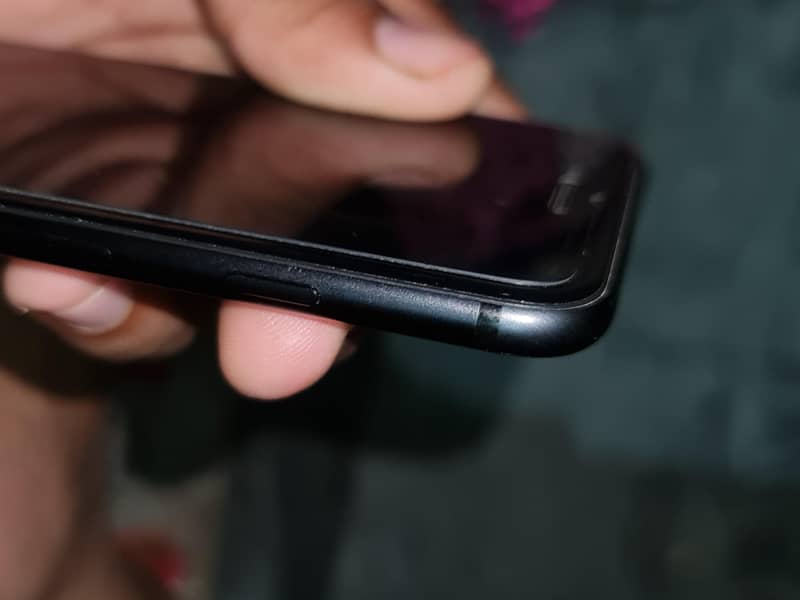 Apple iPhone 7 11