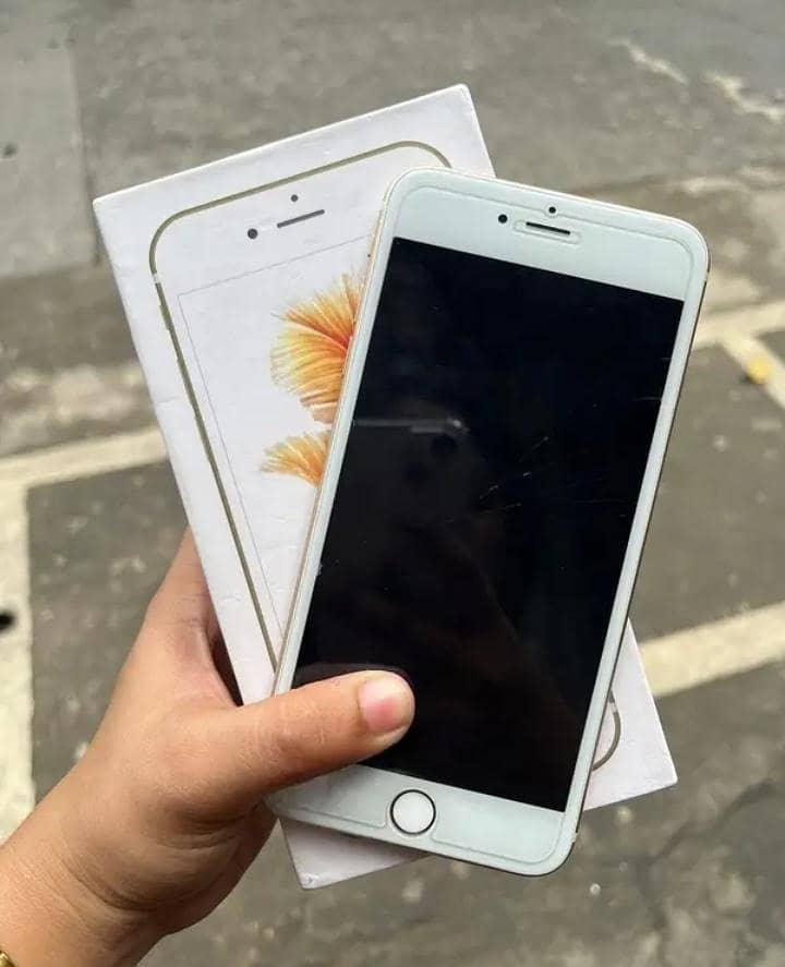 Apple iPhone 6S Plus 3