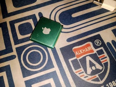 Selling Ipod shuffle 4th gen