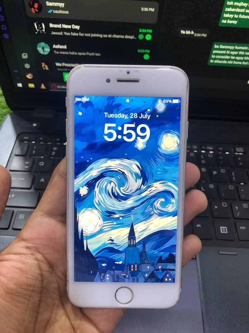 Apple iPhone 8 1