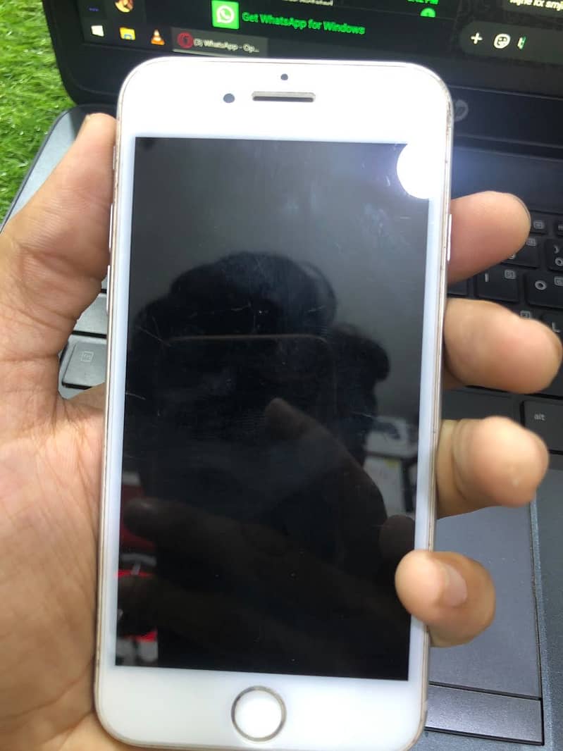 Apple iPhone 8 2