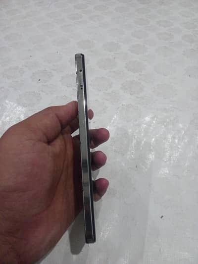 Infinix Hot 40