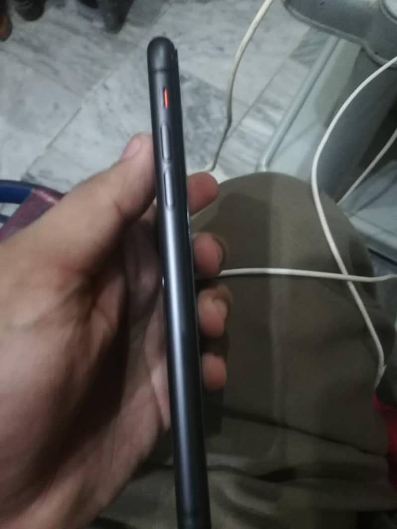iphone 11 4