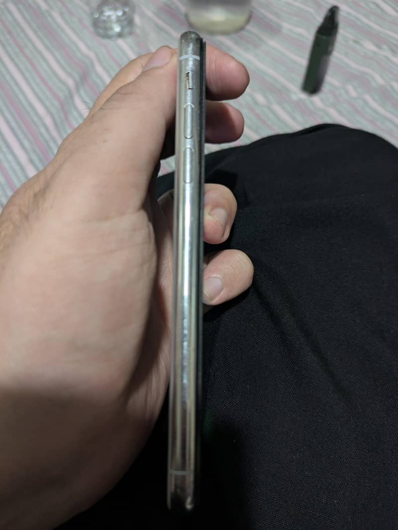 Apple iPhone X 1