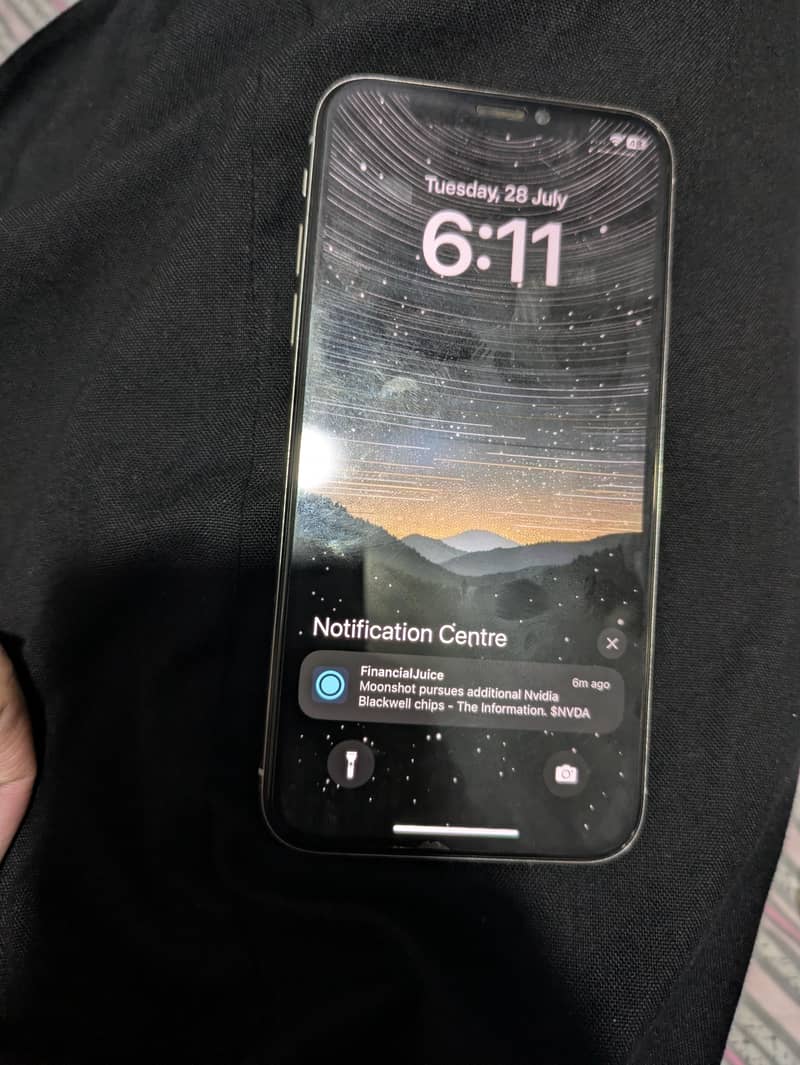 Apple iPhone X 3