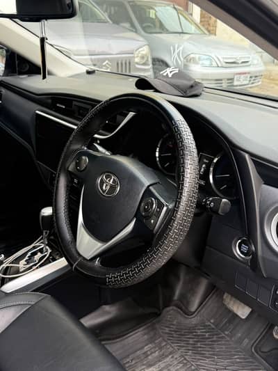 Toyota Corolla Grande 2022 – White