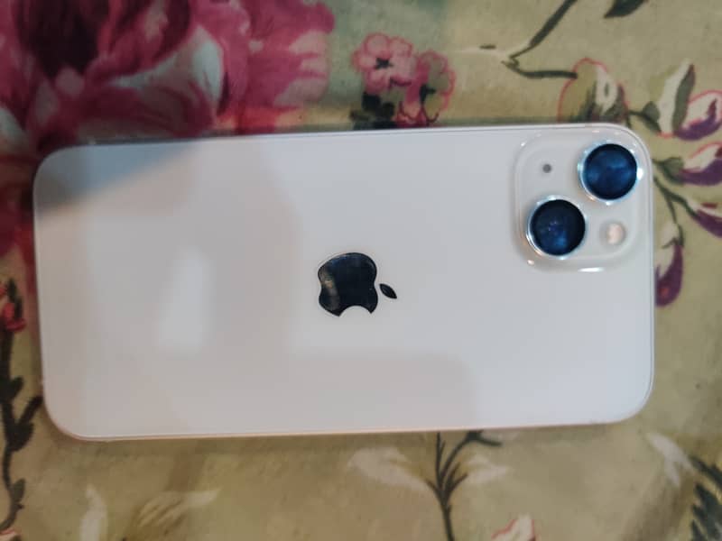Apple iPhone 13 4