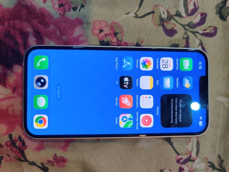 Apple iPhone 13 6