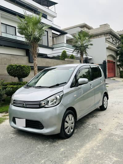 Mitsubishi Ek Wagon 2013