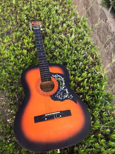 Classical Acoustic guitar in Excellent Condition is fir sale.