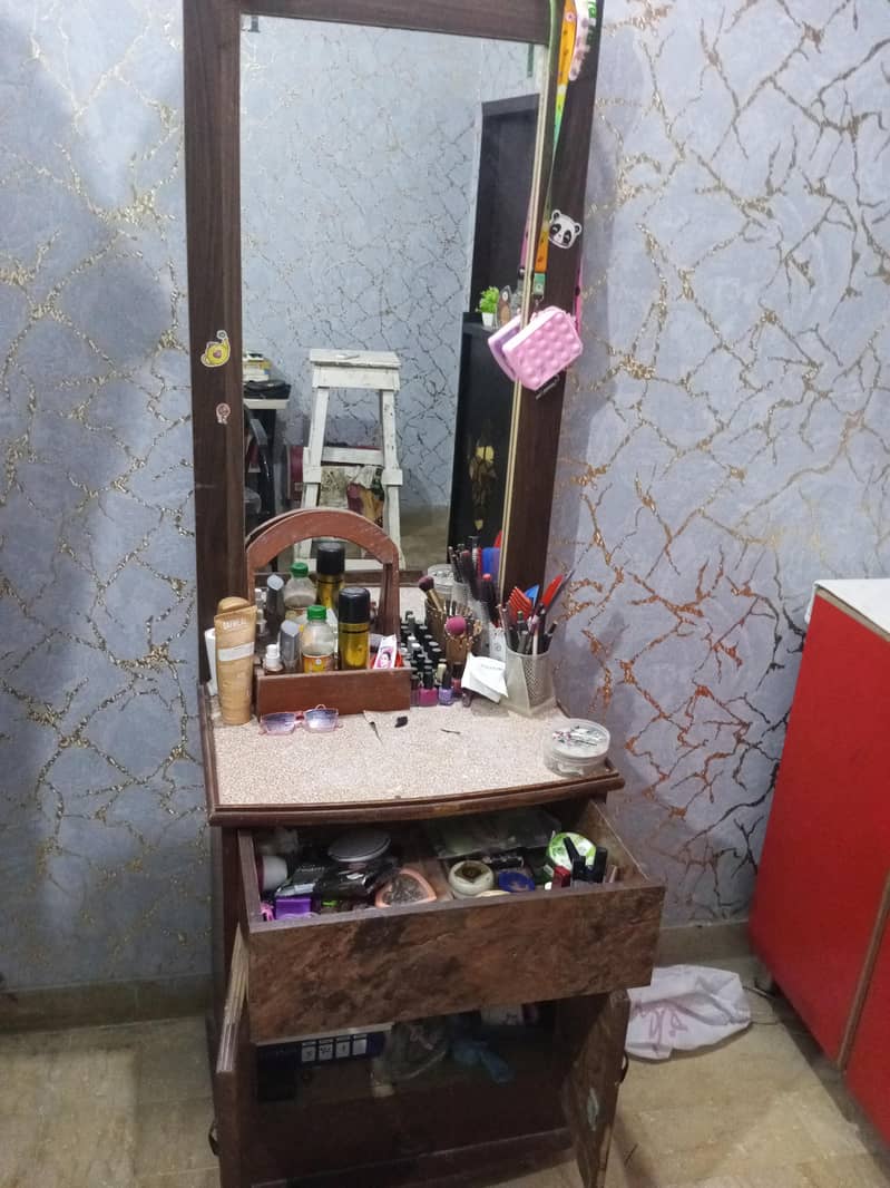 dressing table 2