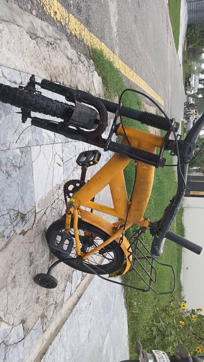 yellow bicycle