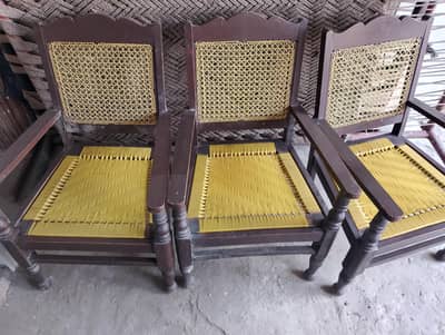 4 chair good condition