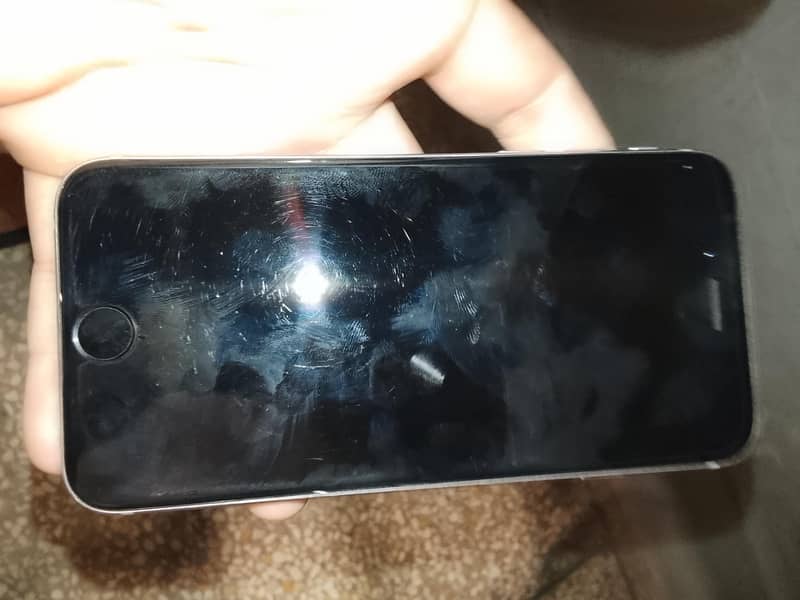 Apple iPhone 6 3