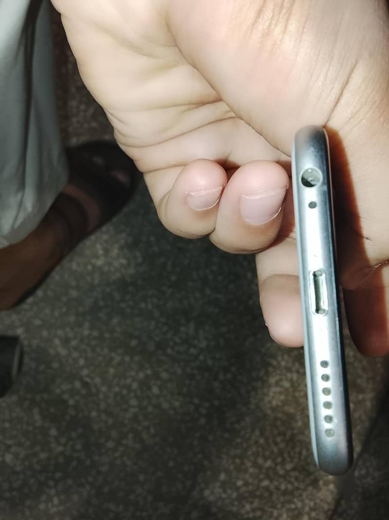 Apple iPhone 6 5