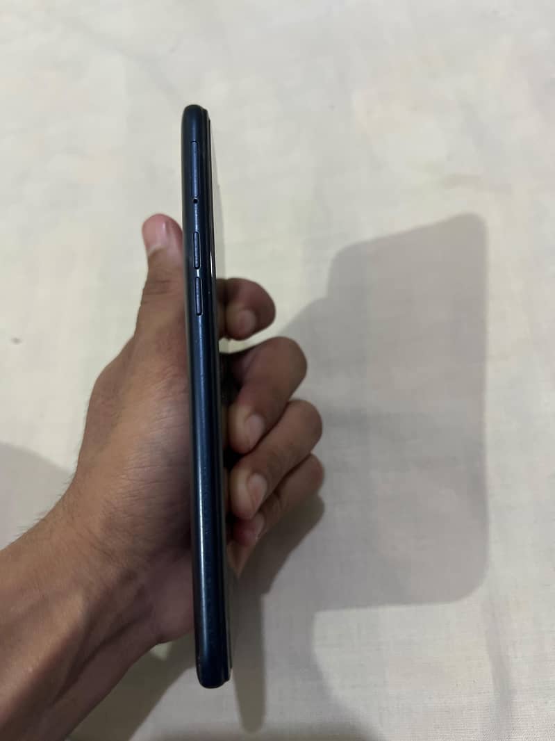 OPPO A3s 4