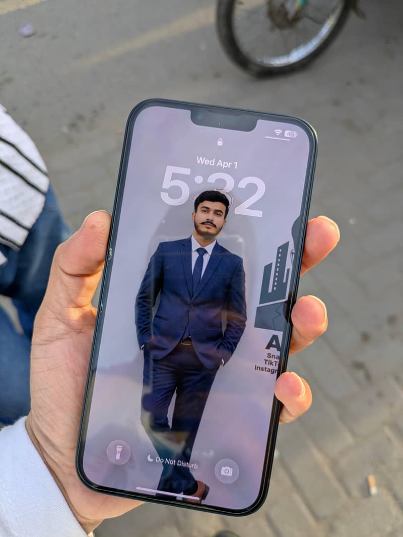 Apple iPhone 14 plus 3