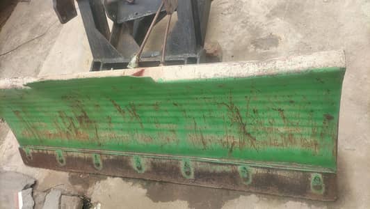 Blade messy 385