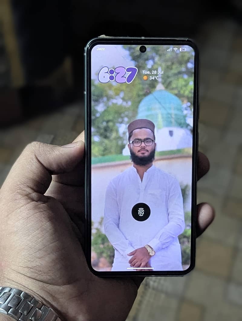 Google Pixel 8 1