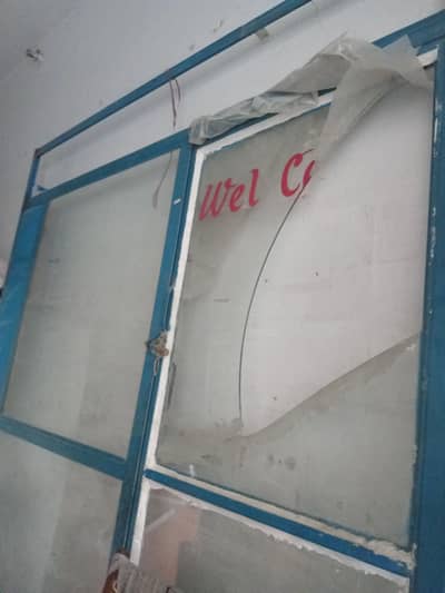 Frame for sale dokan k agy lagany wala 7by 6