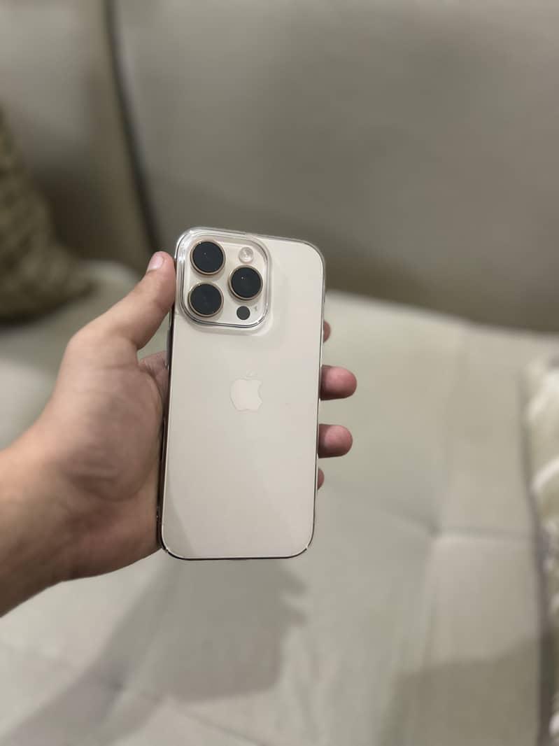 Apple iPhone 16 Pro 5