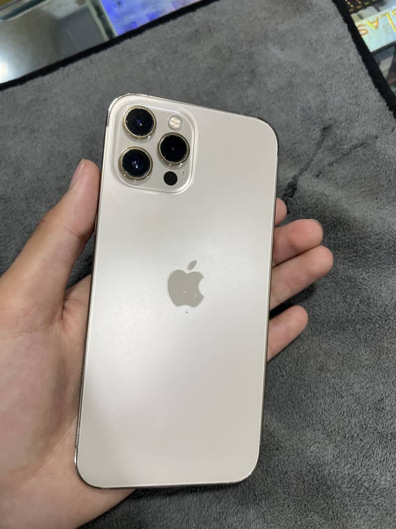 iphone 12 pro max 1