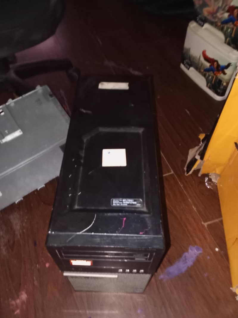 this empty Dell case 4